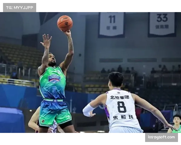 深圳马可波罗史密斯场均23.4分 与天津哈姆雷特展开得分大战